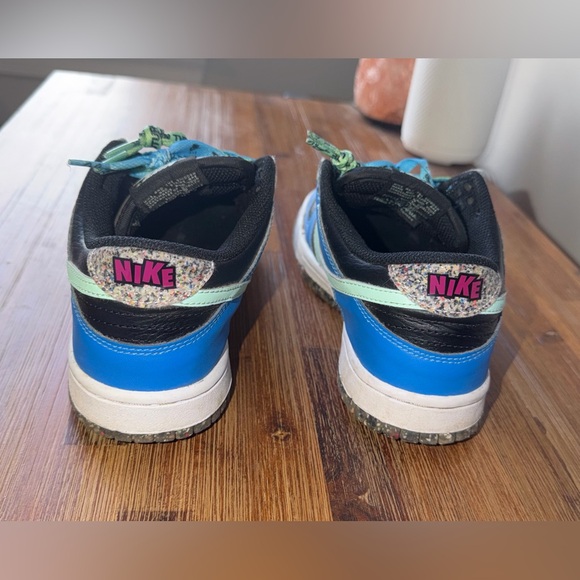 Dunk Low - Picture 8 of 12